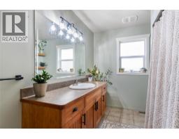 3960 50 Street Ne, Salmon Arm, BC V1E1Y5 Photo 25
