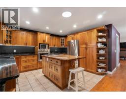 3960 50 Street Ne, Salmon Arm, BC V1E1Y5 Photo 16