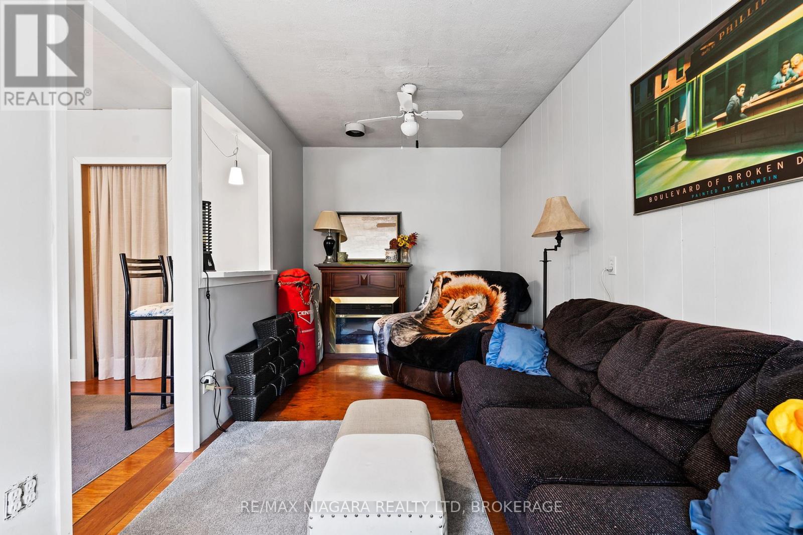11562 LAKESHORE ROAD - 18