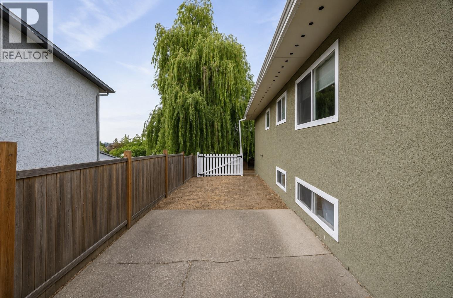 4018 Pleasant Valley Road - 16