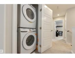 9943 227 St Nw, Edmonton, AB T5T7V1 Photo 39
