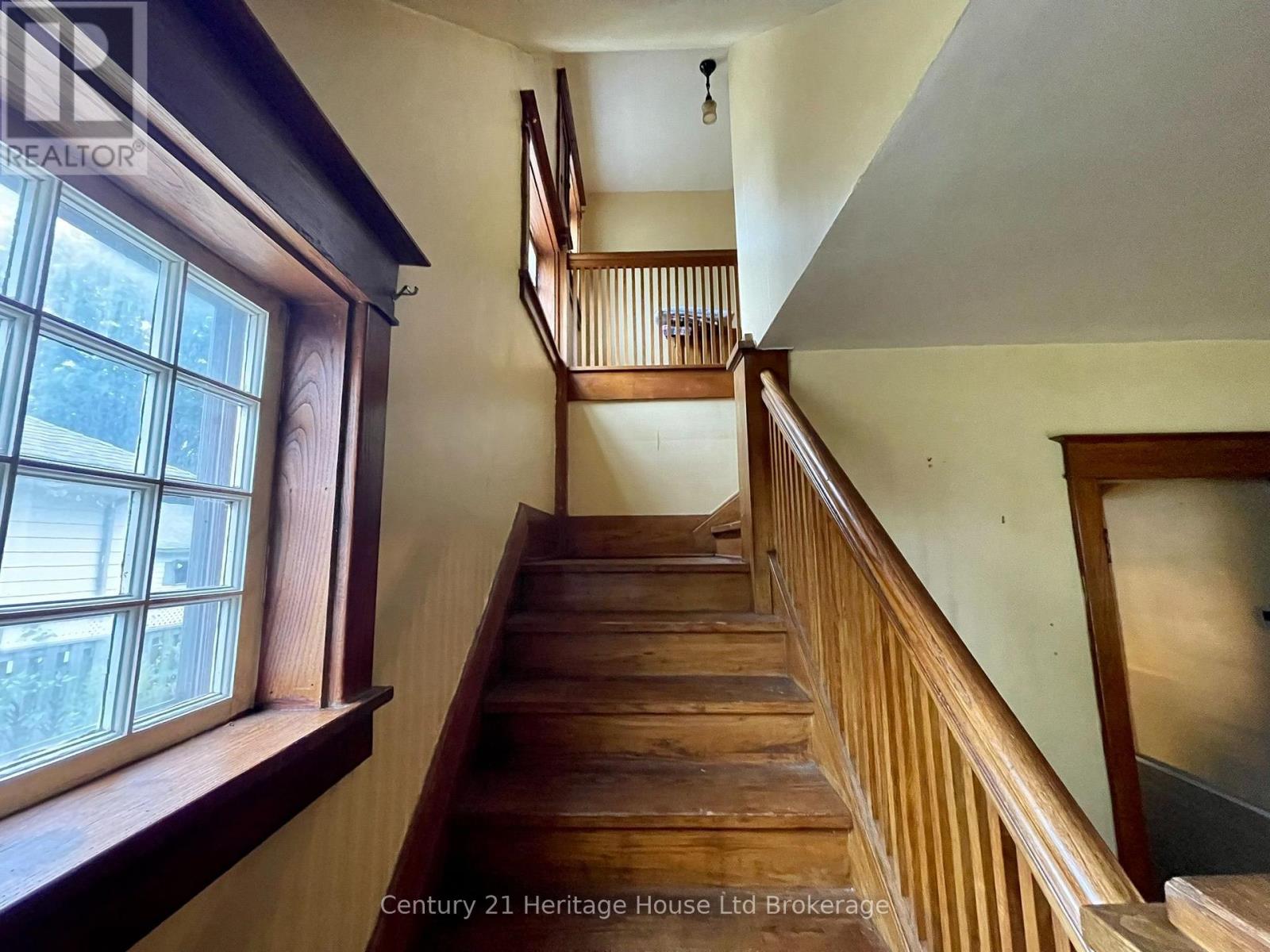 11 ADAMS STREET - 10