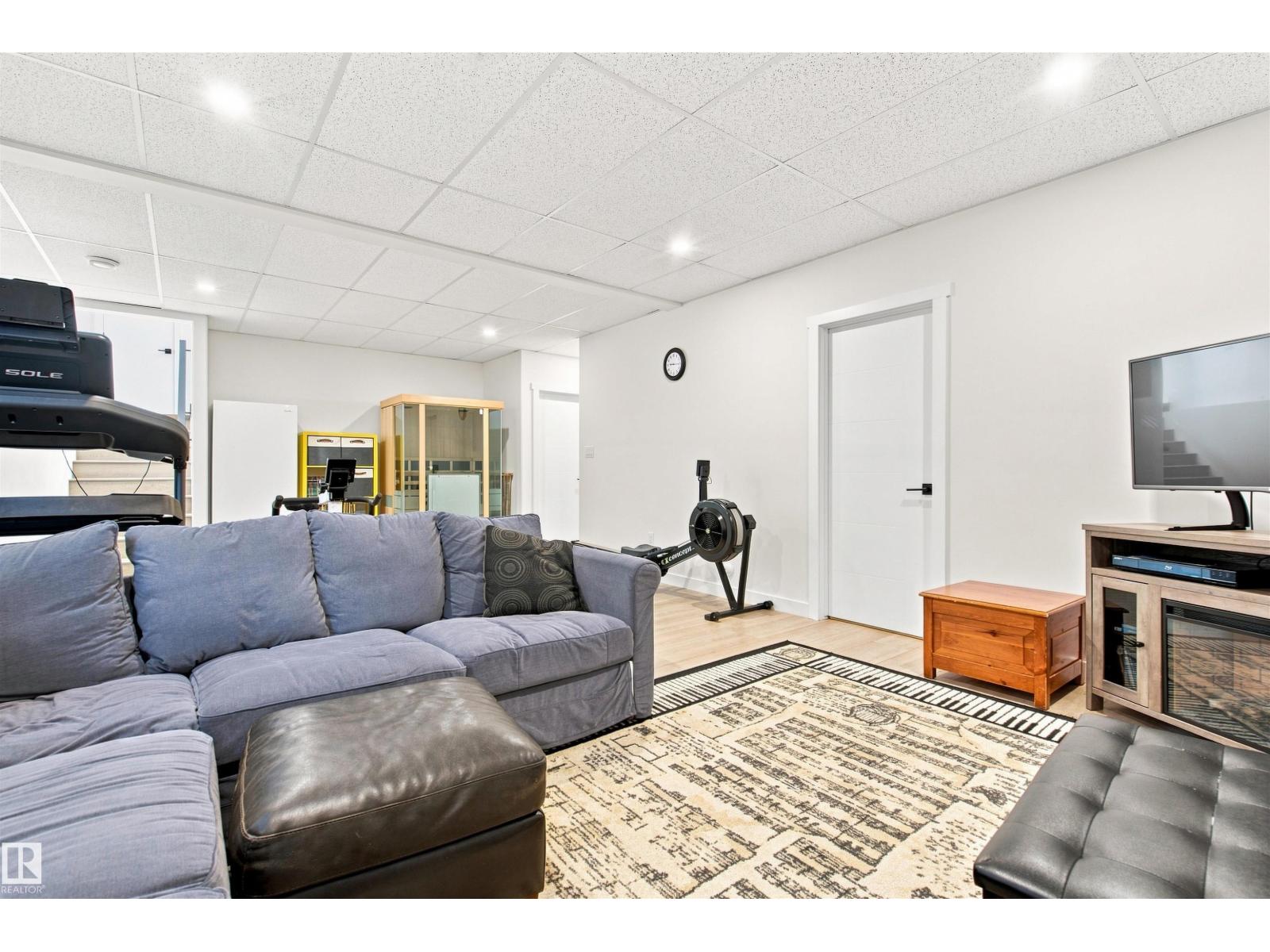 328 Fundy WY - Image 25