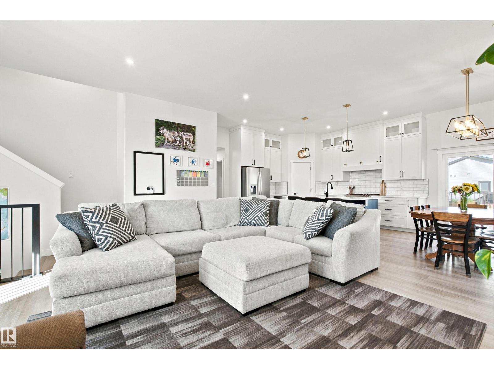 328 Fundy WY - Image 4
