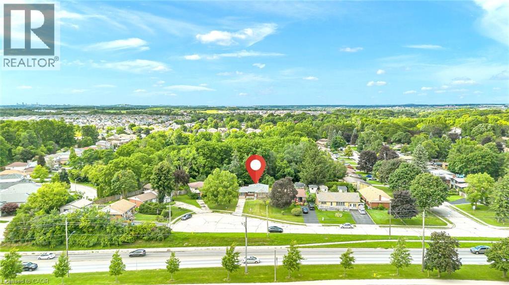 284 CEDAR Crescent - Image 42
