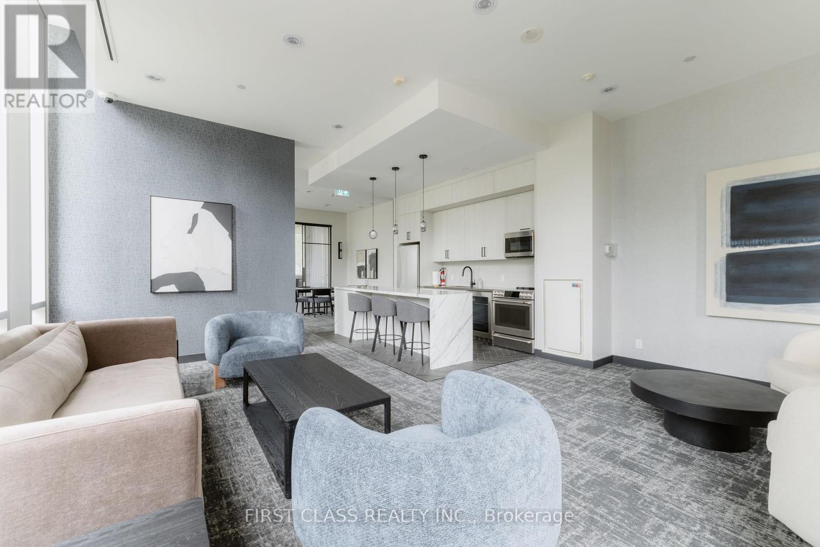 #305 30 CANTERBURY PLACE - 23