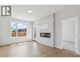 73 Southborough Square, Cochrane, AB T4C3J7 Photo 13