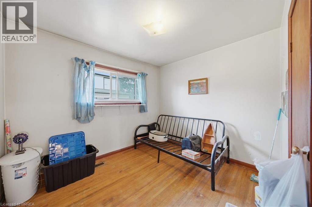 16 MINTERN Avenue - Image 15