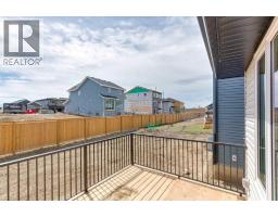 73 Southborough Square, Cochrane, AB T4C3J7 Photo 32