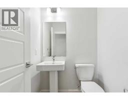 73 Southborough Square, Cochrane, AB T4C3J7 Photo 23