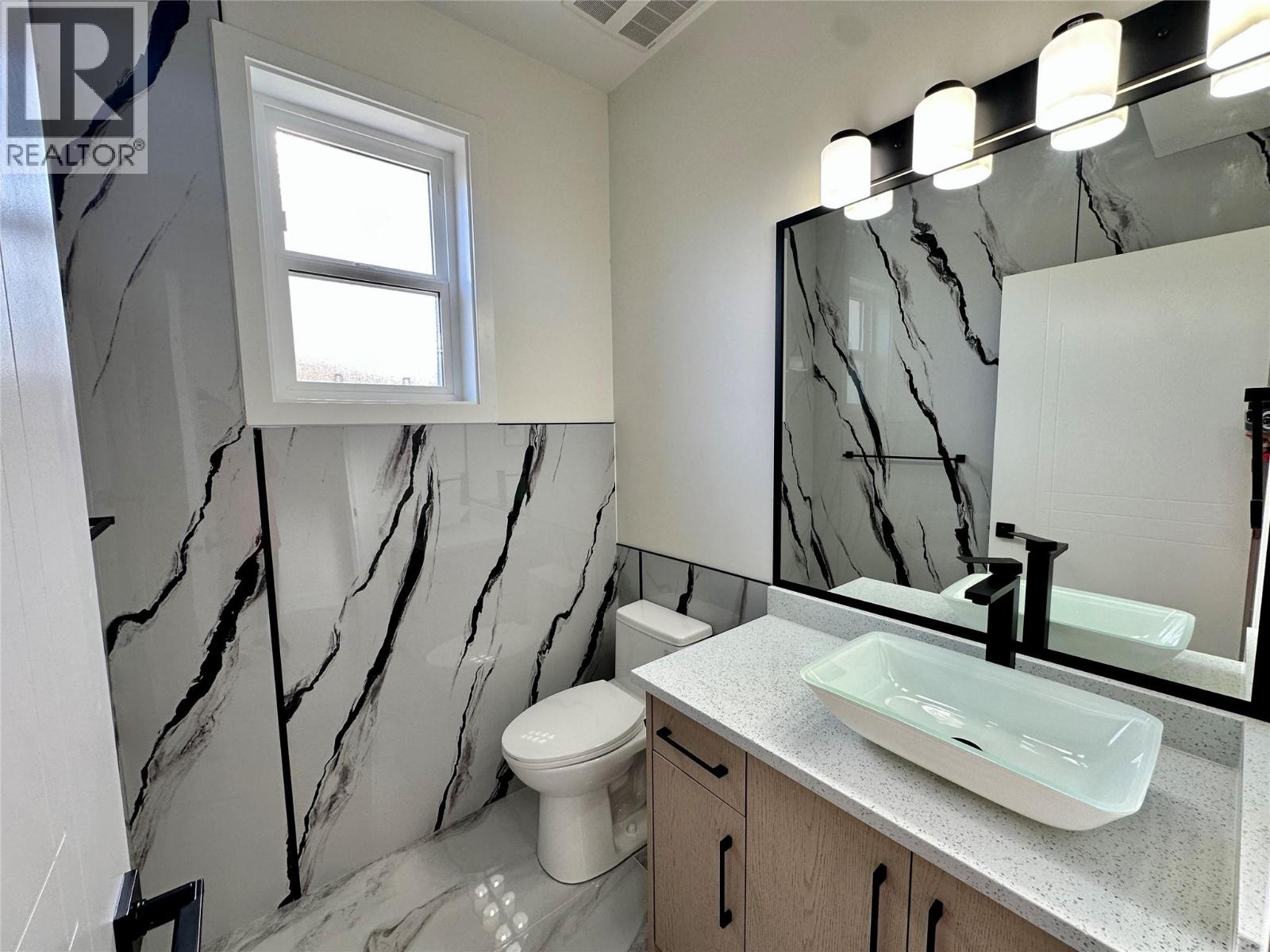 3736 Toba Road - Image 10