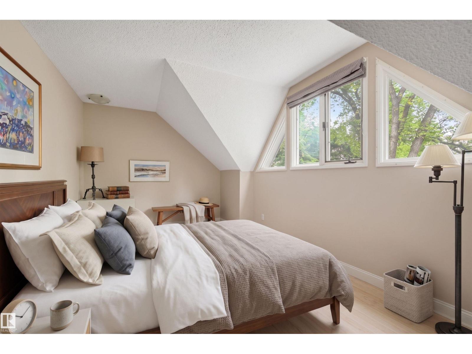 10308 134 ST NW - Image 34