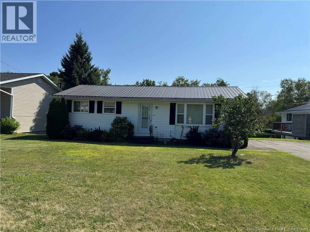 104 Manor Court - 2
