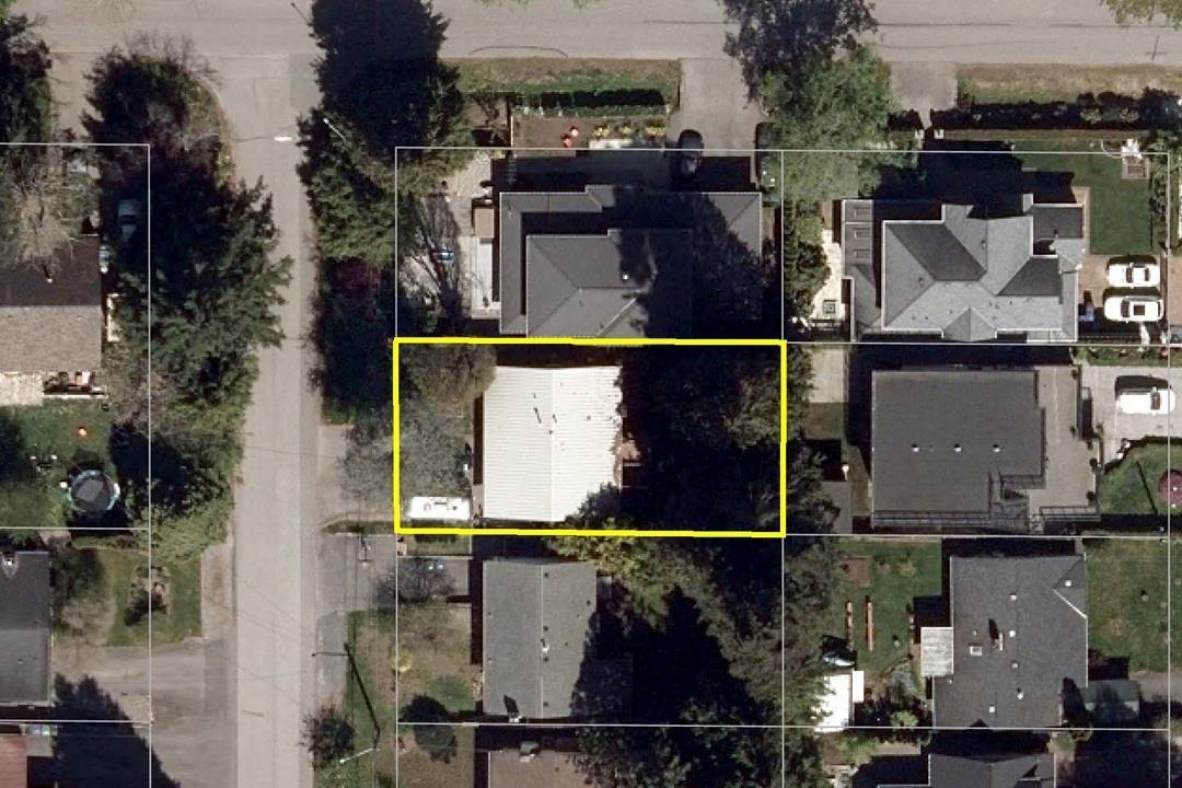 2 Bed, 2 Bath House for Sale in Surrey – 1446 128A STREET, Surrey – MLS# R3158432 - Image 3