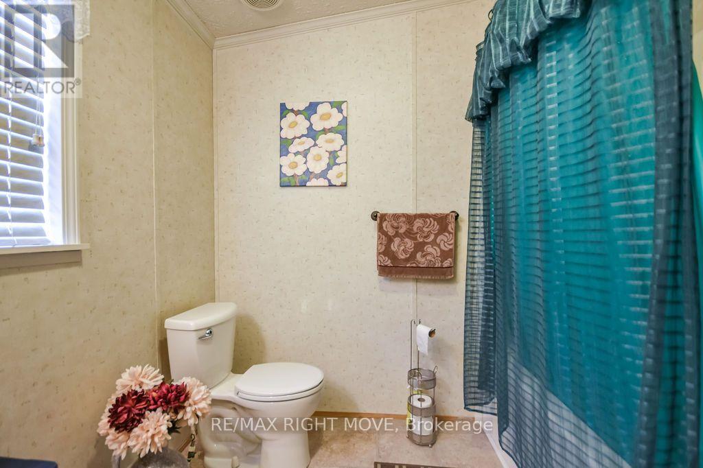 1317 HILLTOP ROAD - Image 15