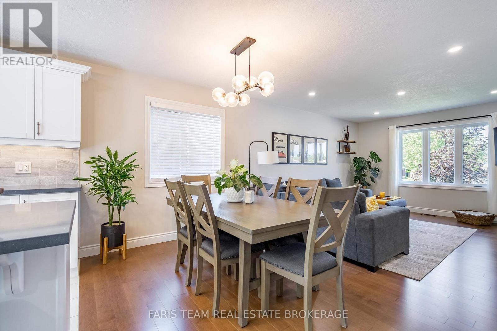 17 HUNTER AVENUE - Image 12