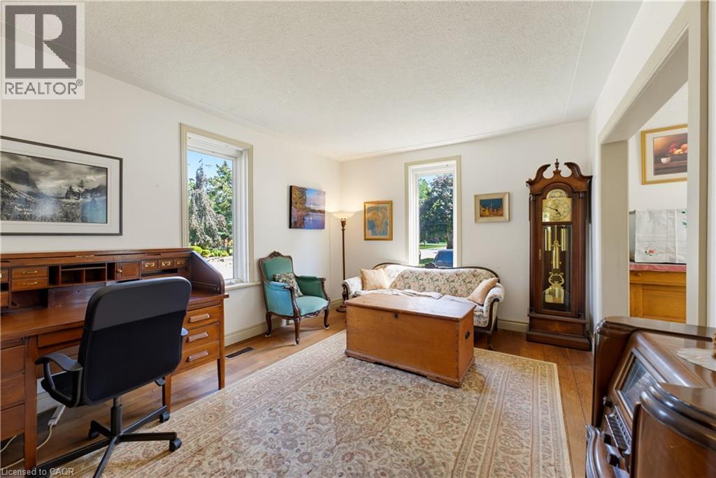 1256 MARYHILL Road - Image 11