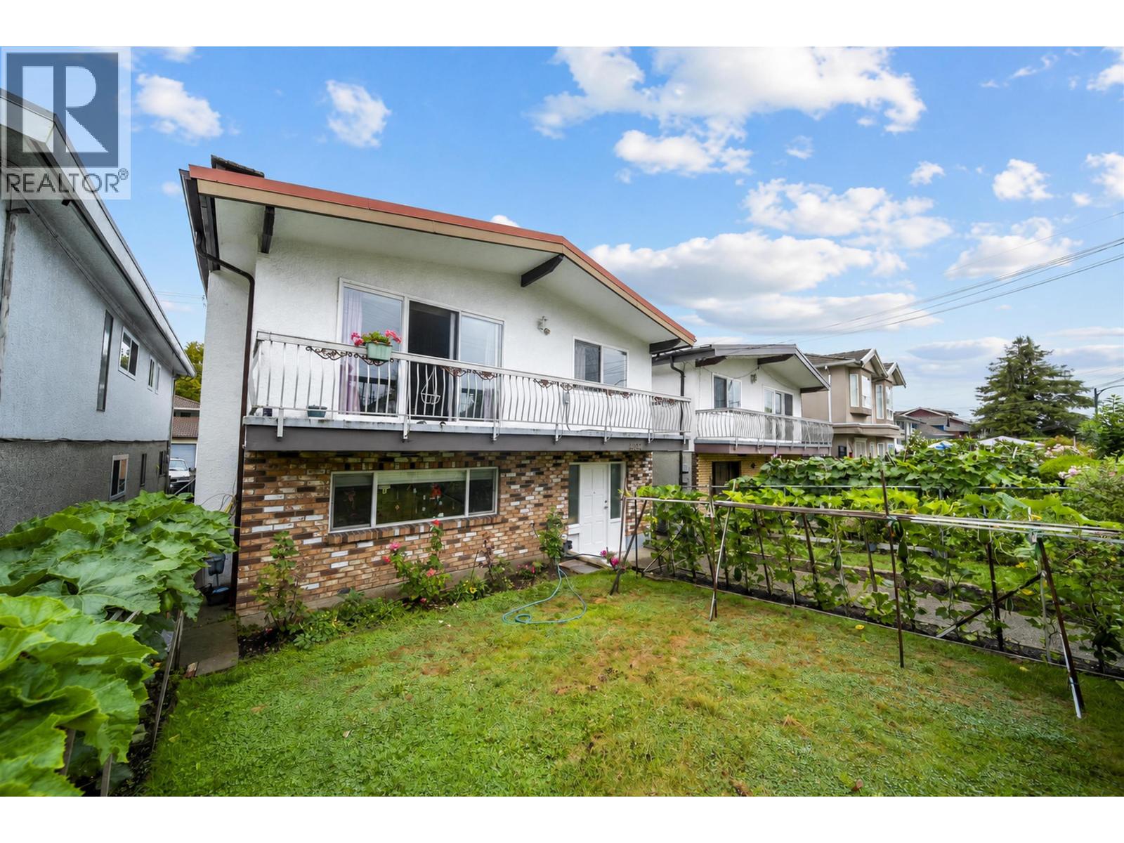 4657 SLOCAN STREET, Vancouver