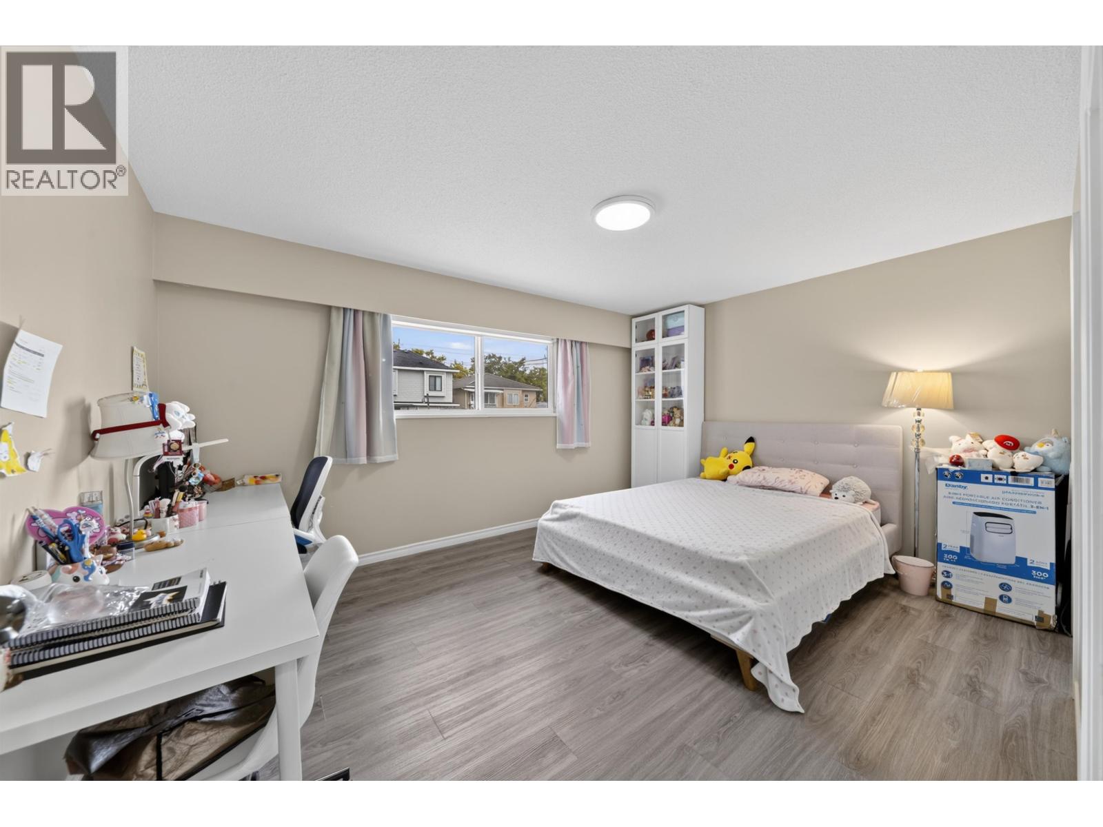 4657 SLOCAN STREET, Vancouver