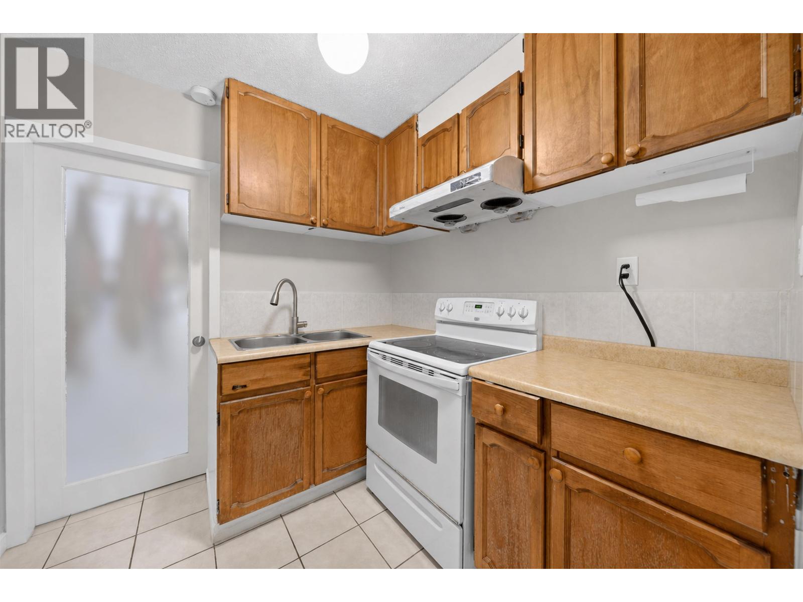 4657 SLOCAN STREET, Vancouver