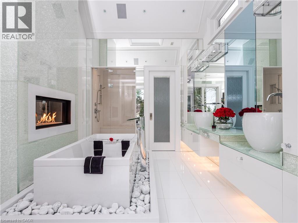 15 CHARTWELL Road - 14