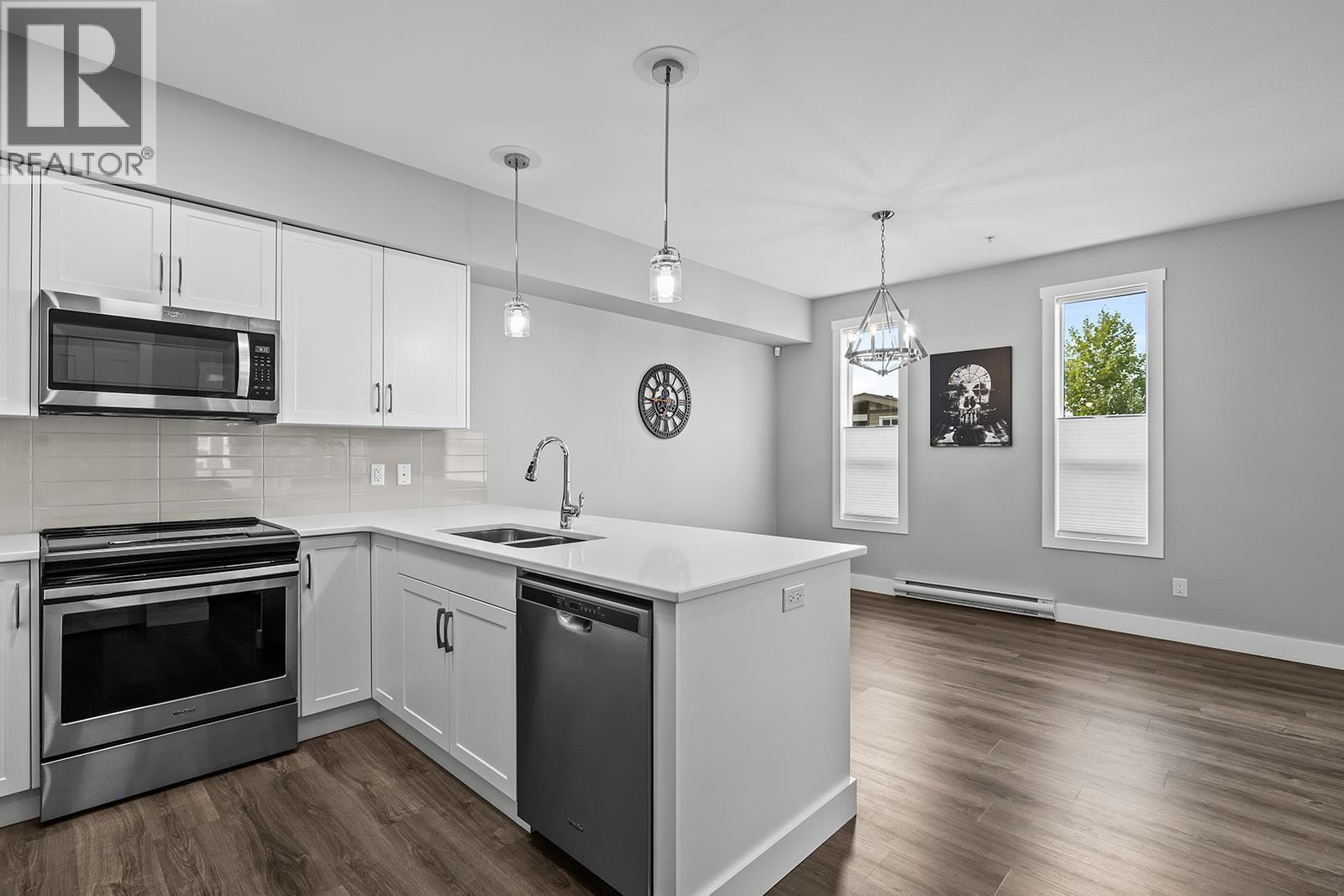 102 3090 Burtch Road, Kelowna