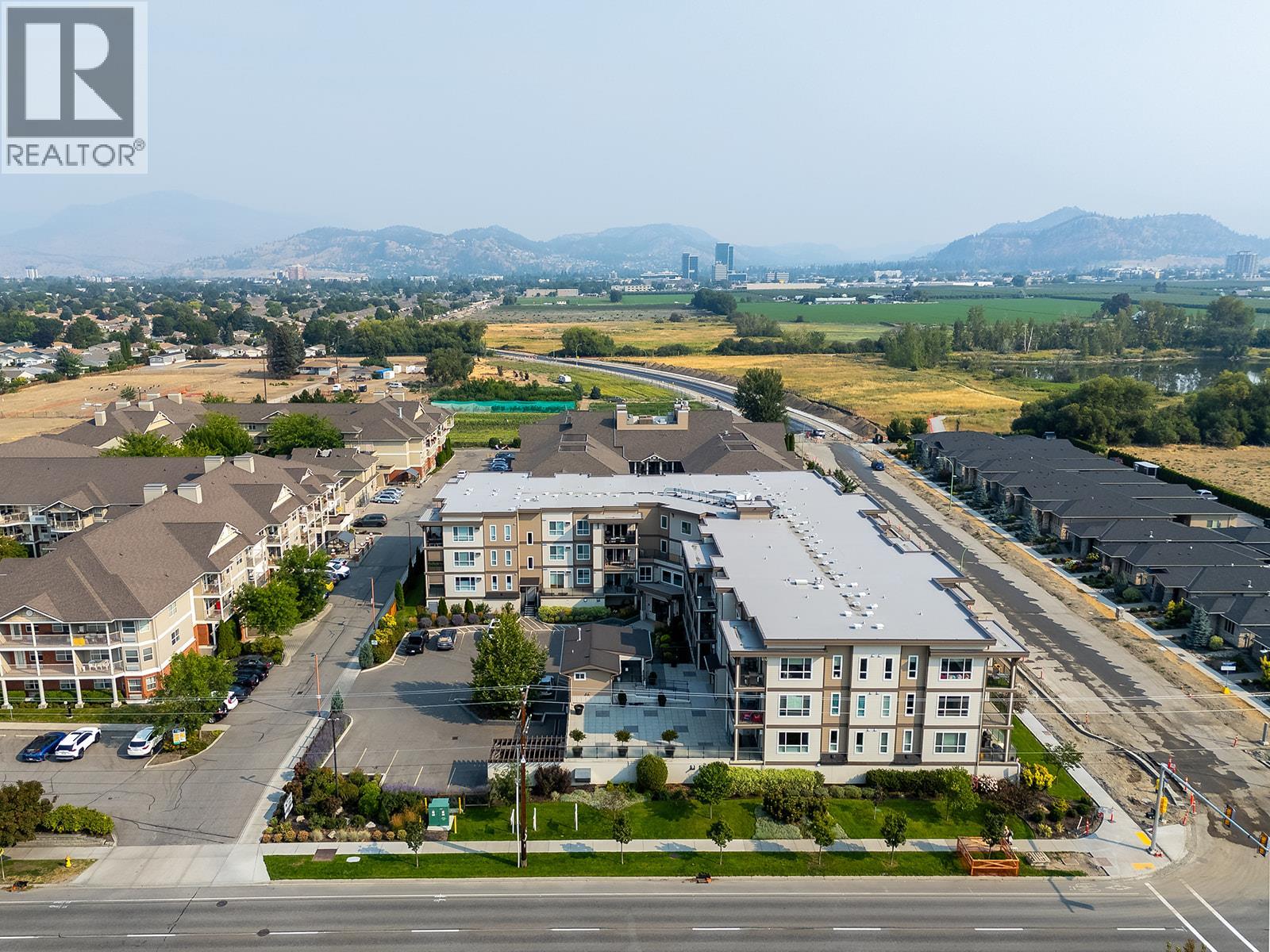 102 3090 Burtch Road, Kelowna