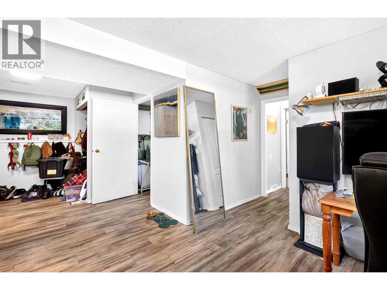 447 Opal Drive, Logan Lake