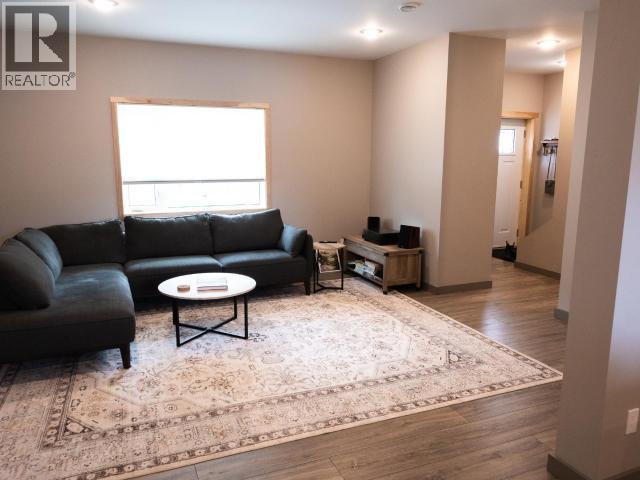 3-160 LEOTA STREET - 4