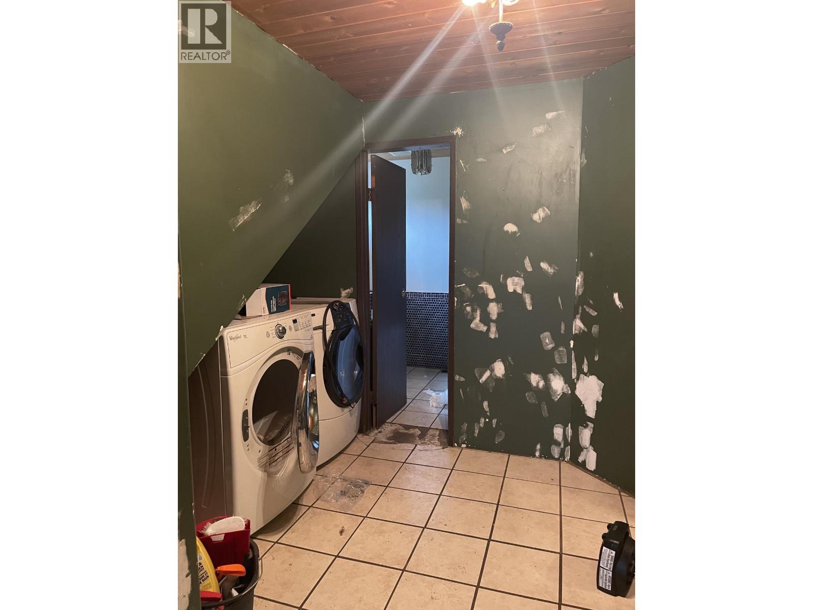 35 RADAR CRESCENT - 26