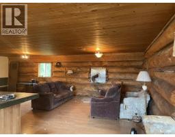 35 Radar Crescent, Fort Nelson, BC V0C1R0 Photo 15
