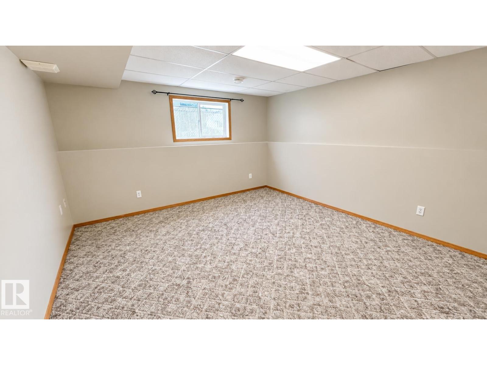 4204 43 AV - Image 16