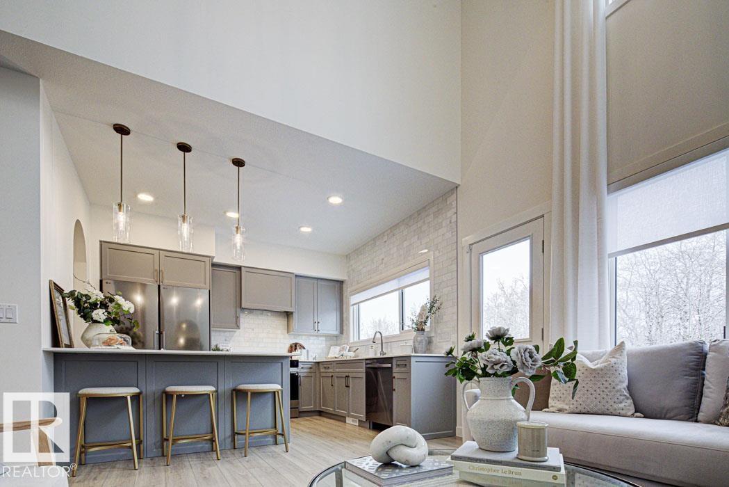 1667 9 ST NW - Image 32