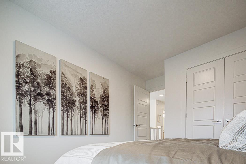 1667 9 ST NW - 44