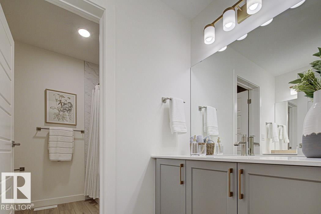1667 9 ST NW - Image 46