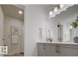 1667 9 St Nw, Edmonton, AB T6T2X8 Photo 46