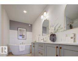 1667 9 St Nw, Edmonton, AB T6T2X8 Photo 63