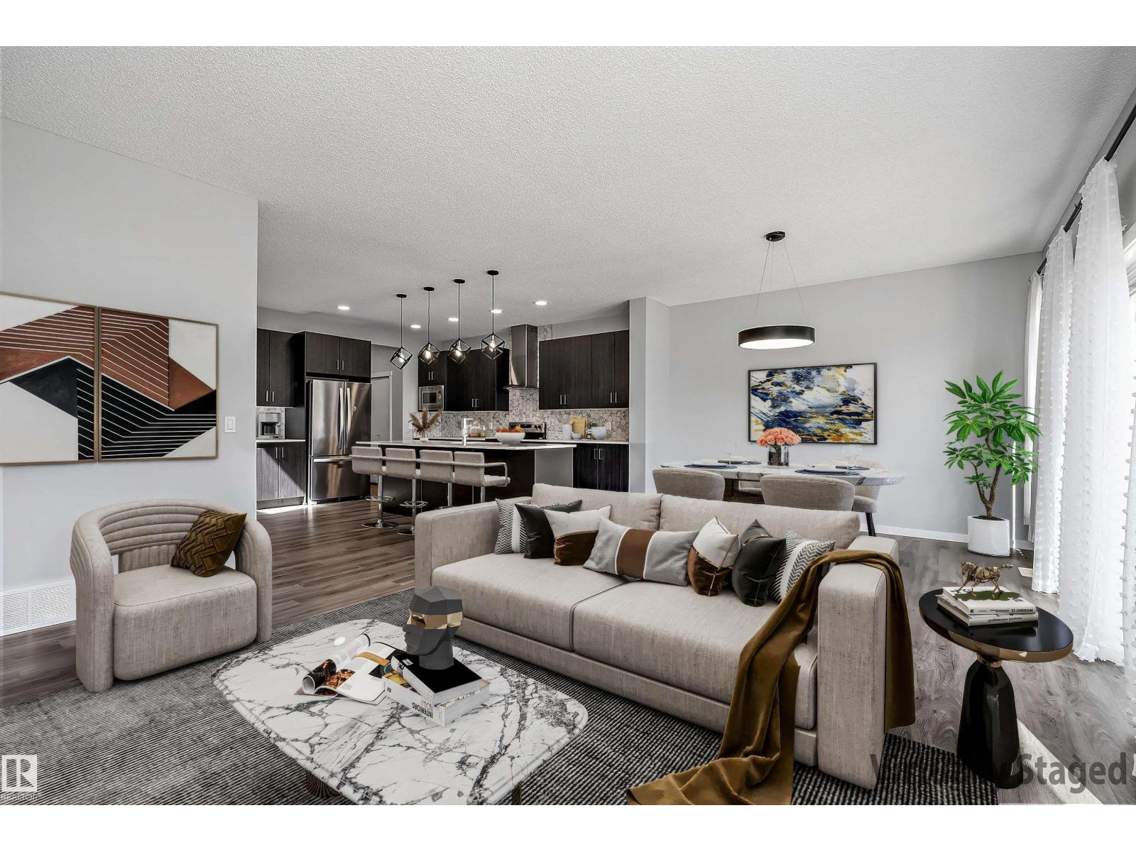 9227 223 St NW photo 5 — MLS® E4505453