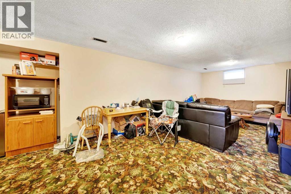 3208 54 Avenue - 25