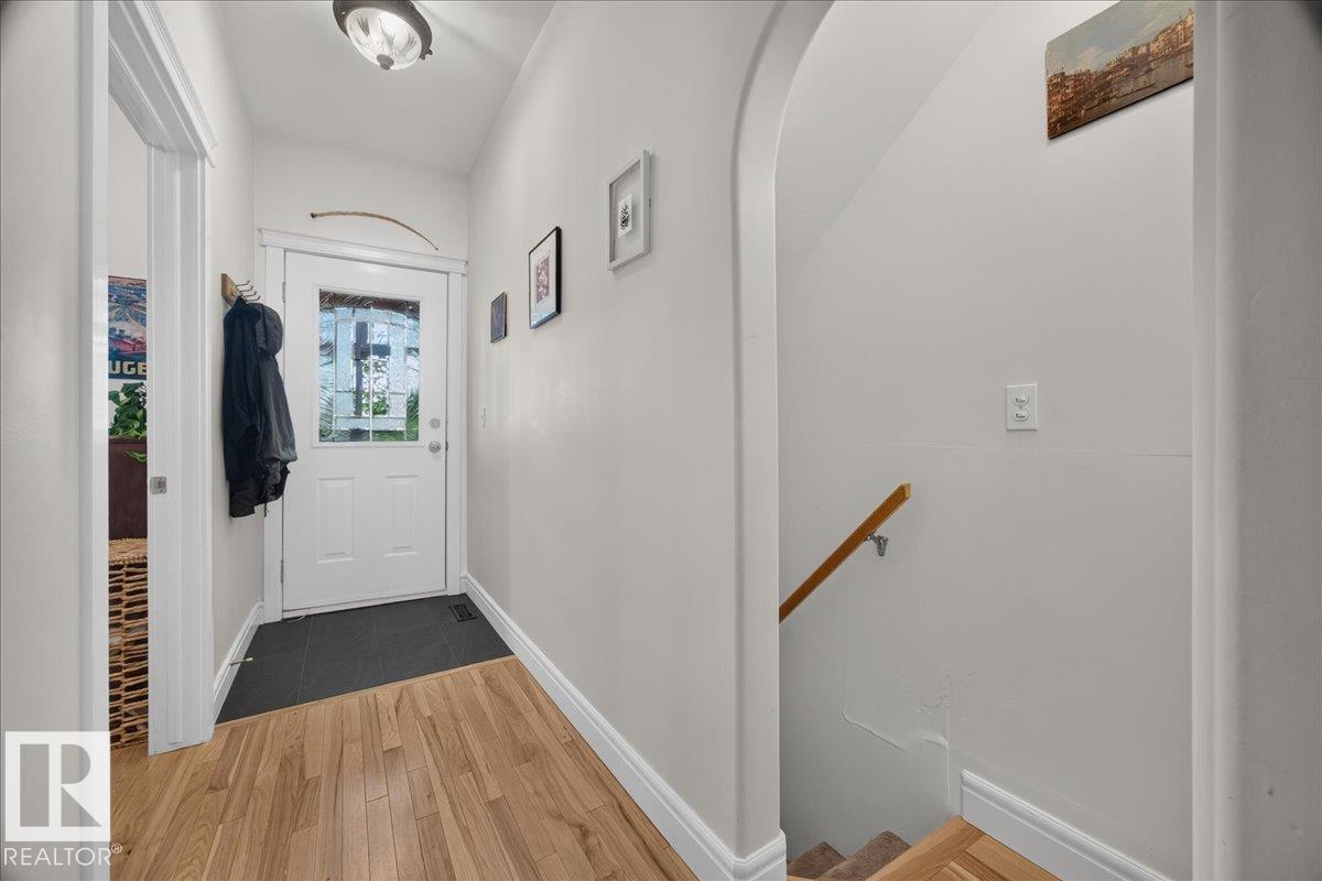 10034 94 ST NW - 13