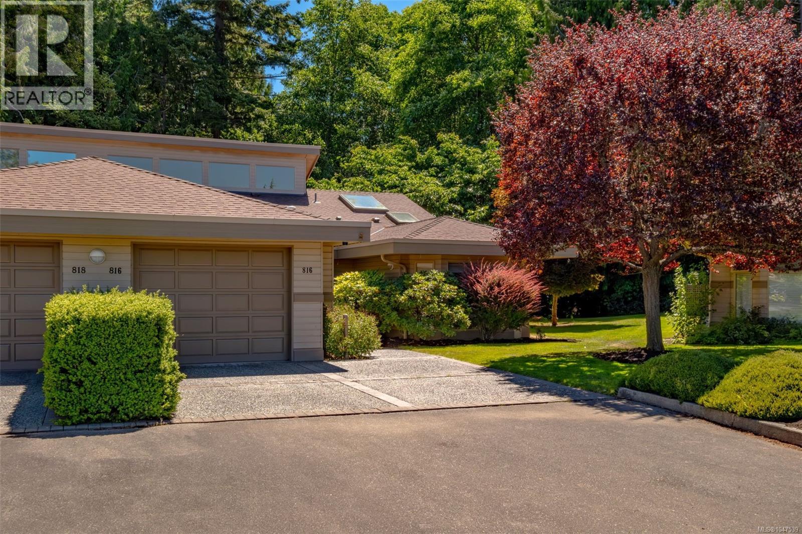 816 Lakes Blvd - 51