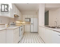 816 Lakes Blvd, French Creek, BC V9P2P8 Photo 26