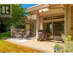 816 Lakes Blvd, French Creek, BC V9P2P8 Photo 59