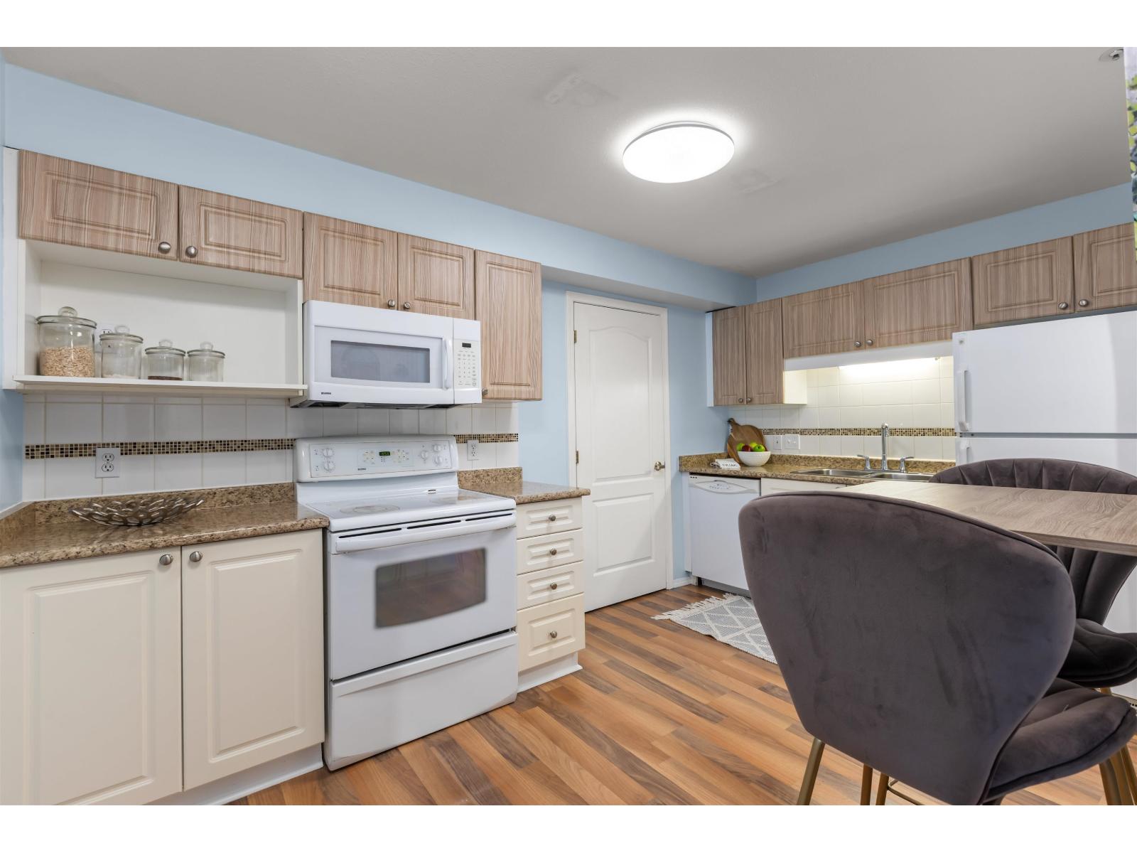 2 Bed, 2 Bath Apartment for Sale in Langley – 206 20433 53 AVENUE, Langley – MLS# R3157477 - Image 6