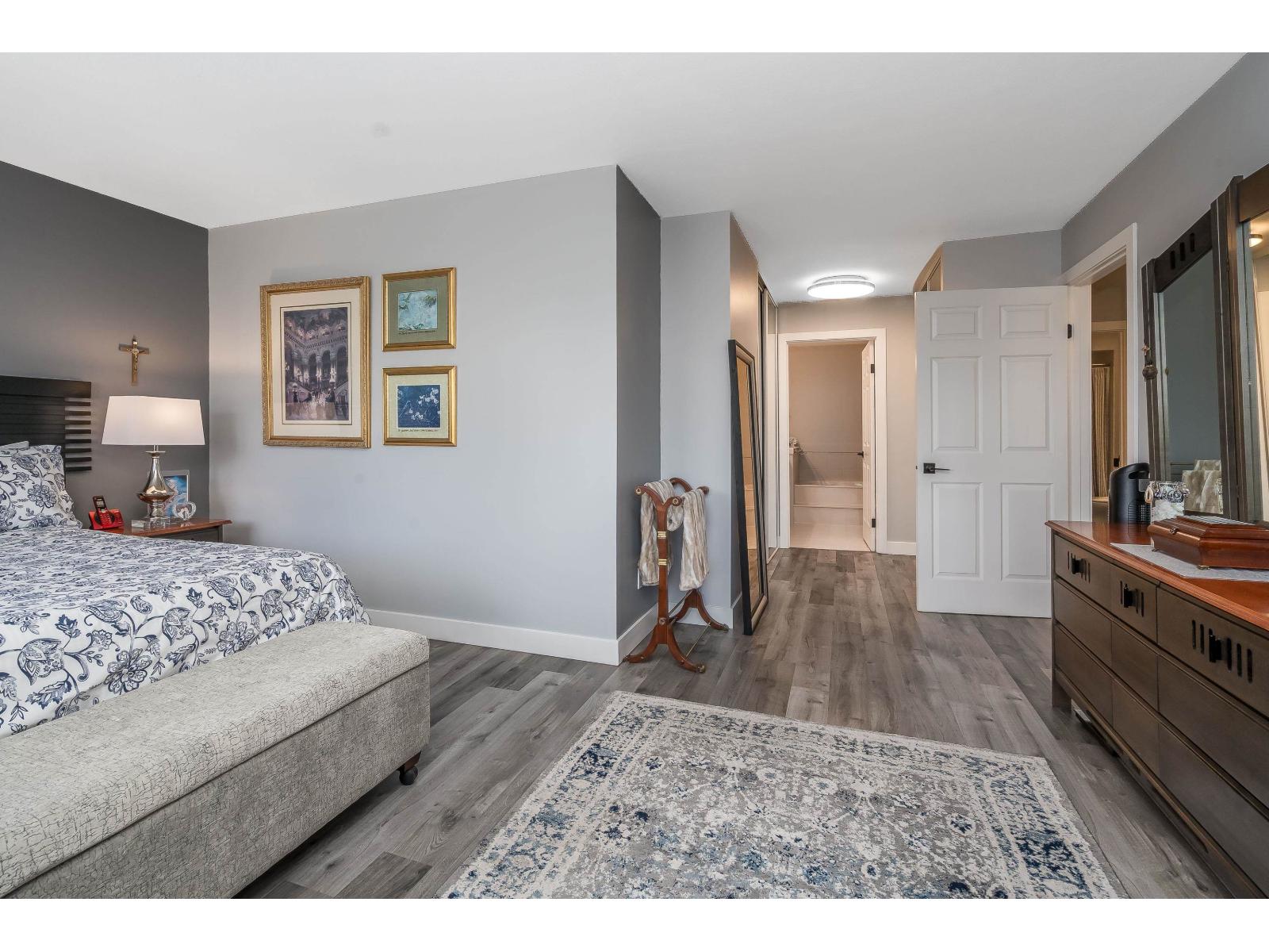 308 1441 BLACKWOOD STREET, White Rock