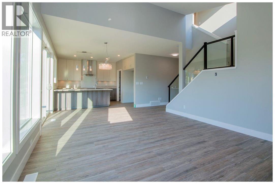 2181 14 Avenue SE - 63
