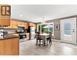 3886 Parri Road, Sorrento, BC V0E2W1 Photo 39
