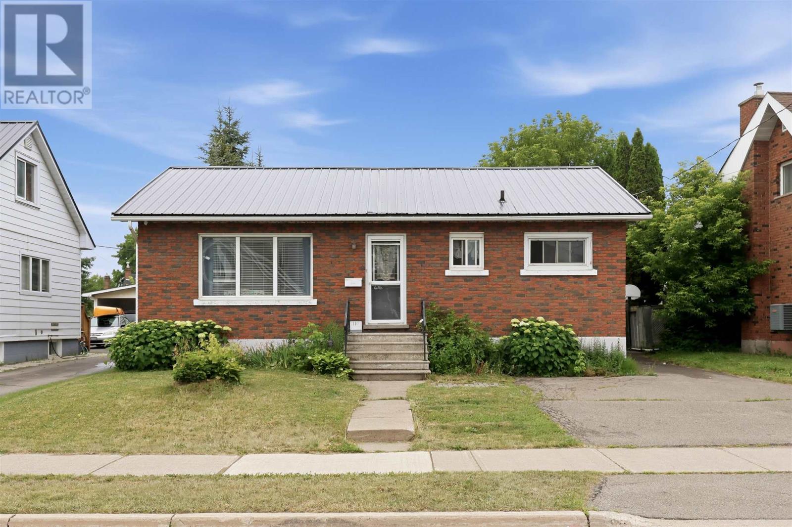 110 Henrietta AVE - 1