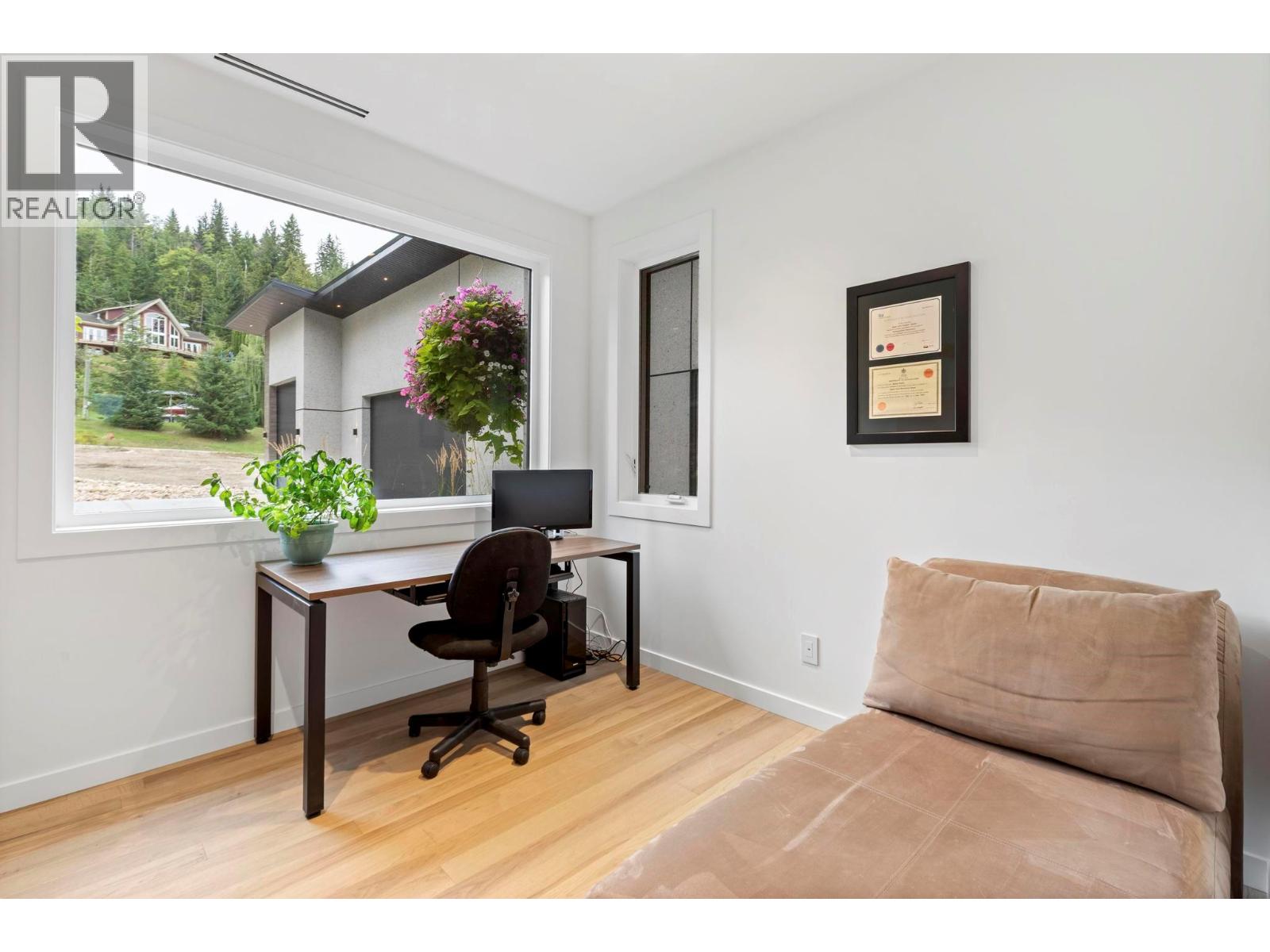  5147 Sunset Drive, Eagle Bay