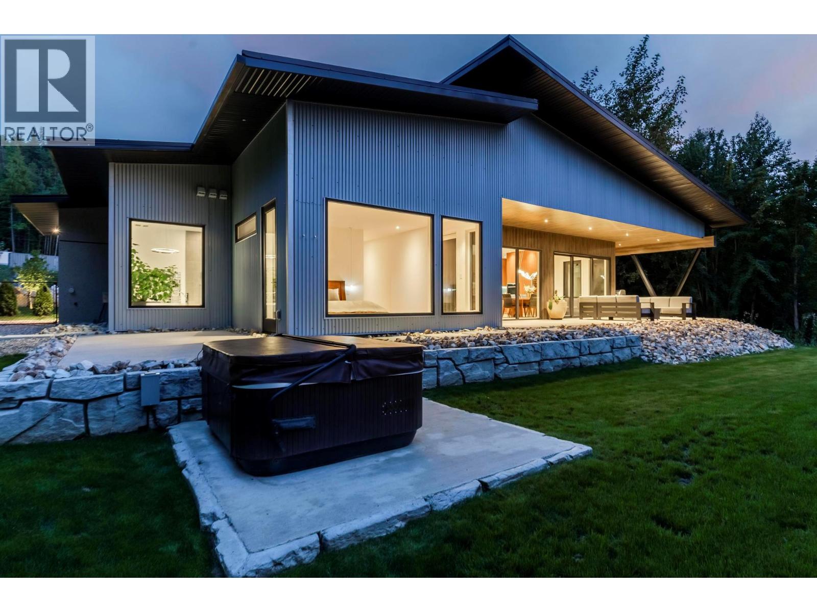  5147 Sunset Drive, Eagle Bay